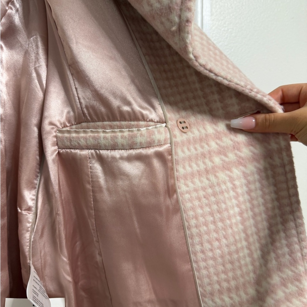 Calvin Klein Pink and Cream Houndstooth Trench Coat - Picture 6 of 9
